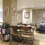 Zélie Hotel