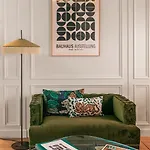 Zelie Champs-elysees 3*