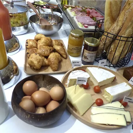 Hotel Zelie Champs-elysees 3*