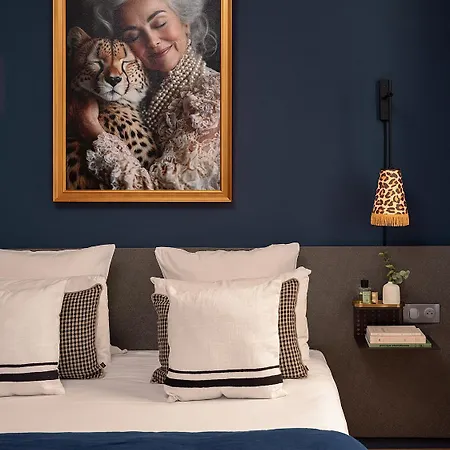 Zelie Champs-elysees Hotel