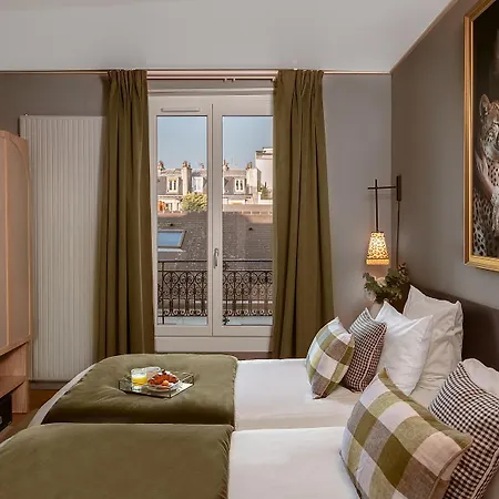 Zelie Champs-elysees ホテル 3*