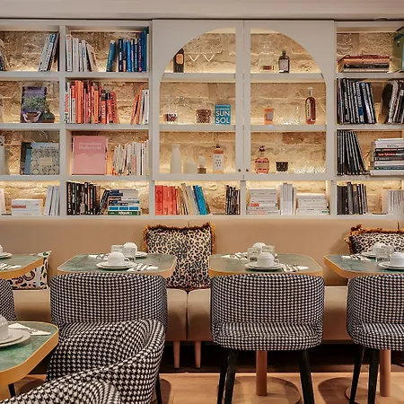 Zelie Champs-elysees Hotel