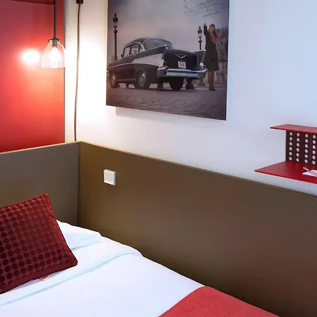 Hotell Zelie 3*