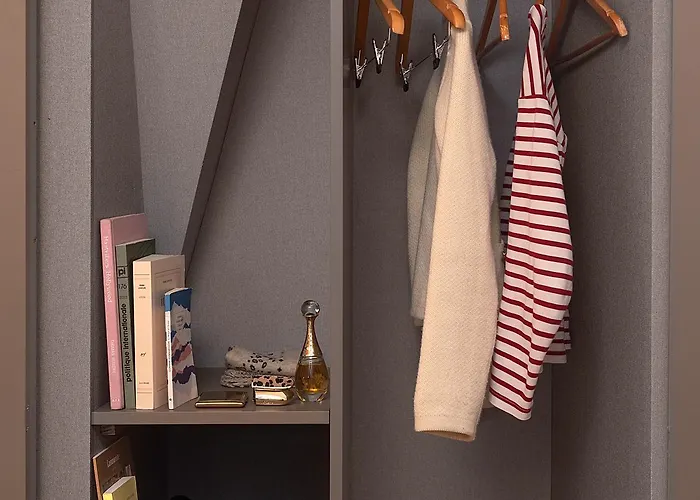 Zelie Champs-elysees 3*