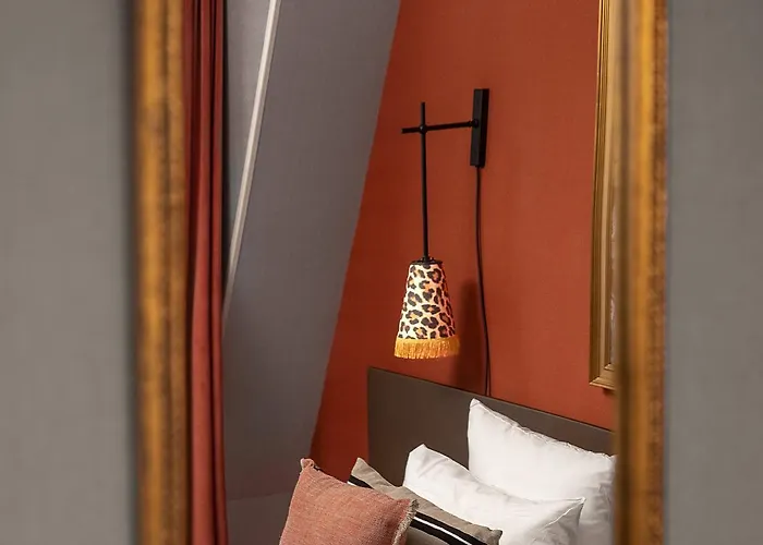 Zelie Champs-elysees 3*