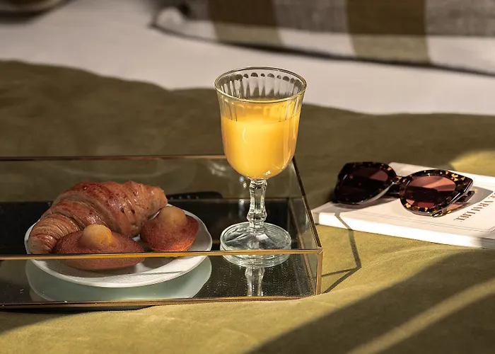 Zelie Champs-elysees 3*