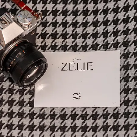 Zelie Champs-elysees ホテル 3*
