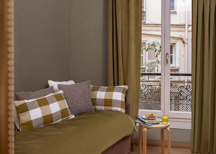 Zelie Champs-elysees Hotel Paryż