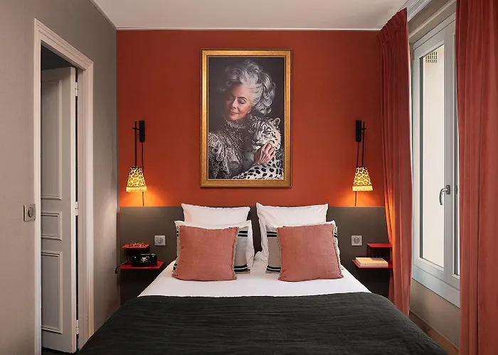 Zelie Champs-elysees Hotel