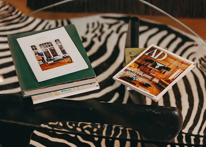 Hotel Zelie Champs-elysees 3*