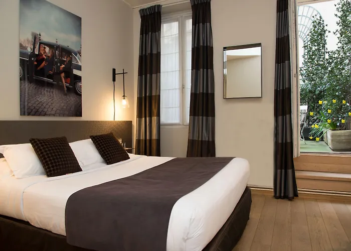 Zelie Champs-elysees Hotel Paryż