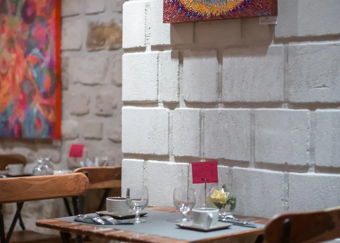 Zelie Champs-elysees